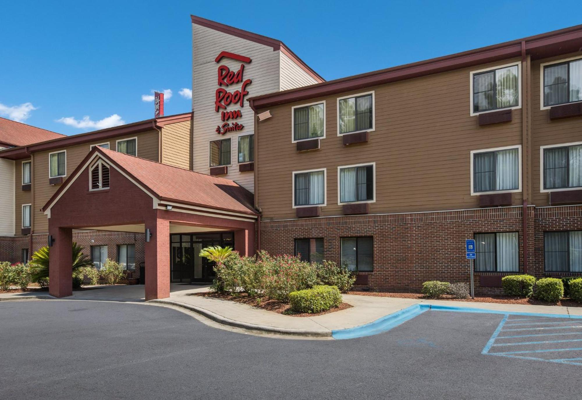 Red Roof Inn & Suites Savannah Airport Пуулър Екстериор снимка