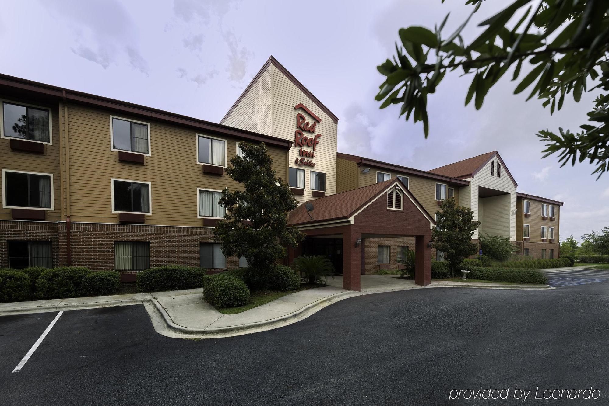 Red Roof Inn & Suites Savannah Airport Пуулър Екстериор снимка