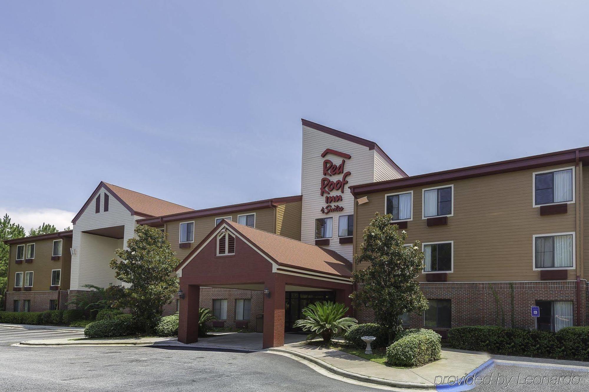 Red Roof Inn & Suites Savannah Airport Пуулър Екстериор снимка