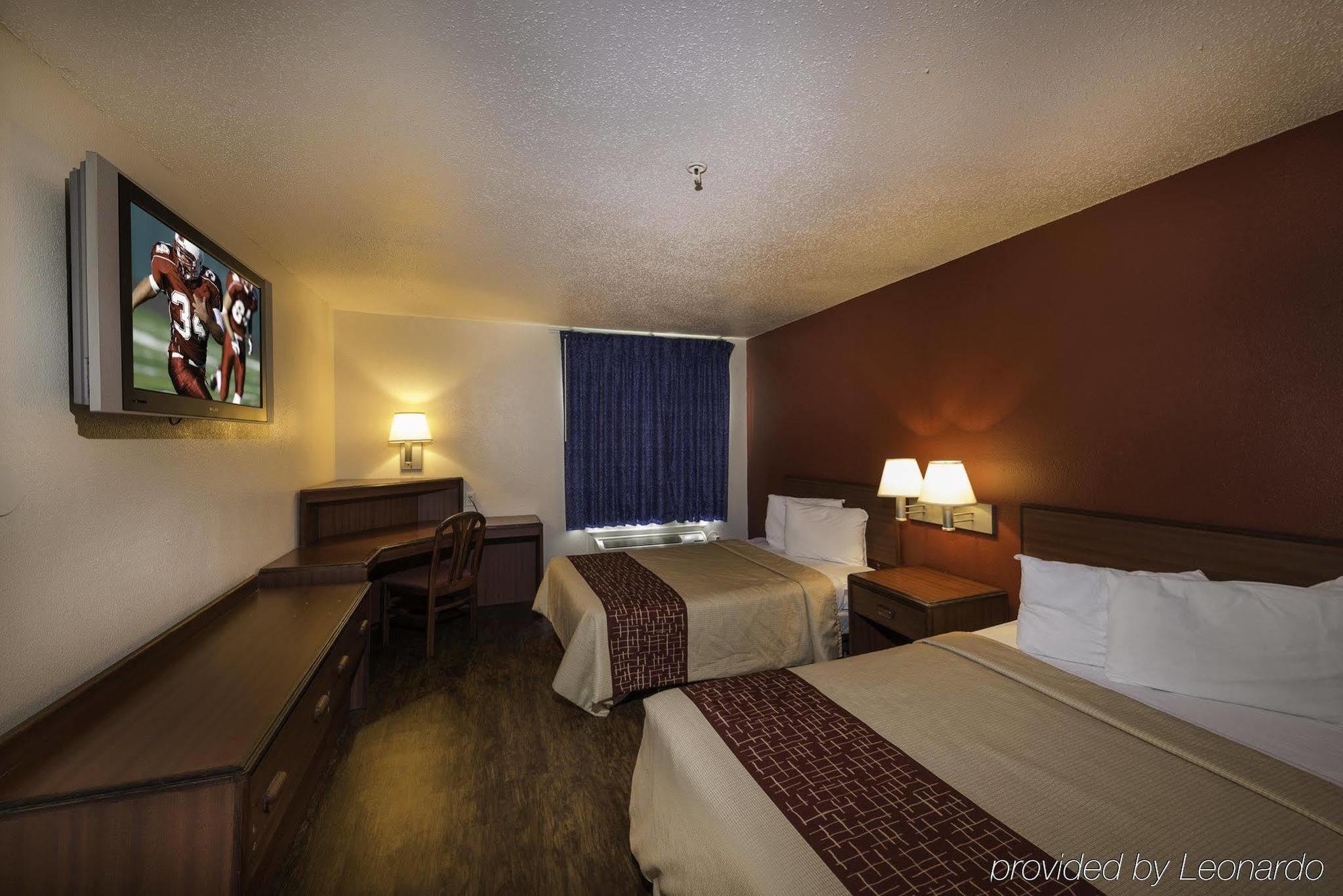 Red Roof Inn & Suites Savannah Airport Пуулър Екстериор снимка